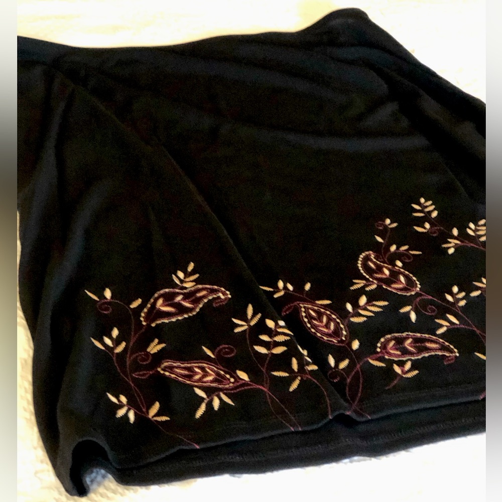 Ann Taylor Loft Black Skirt with embroidery detail